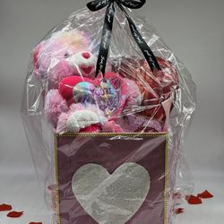 Valentines Day Gift 💝 Baskets & Sets 