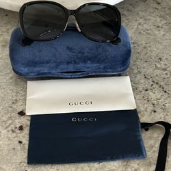 Gucci Women’s Sunglasses (Brand New) 