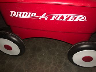 Children’s tiny wagon