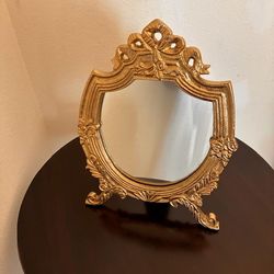 🪞Mirror, Mirror, on the wall... this frame’s the fairest of them all !