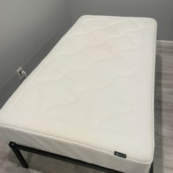 Twin 10” Mattress – Excellent Condition (Used 10 Months)