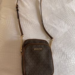 Excellent Condition Crossbody Women Purse 
