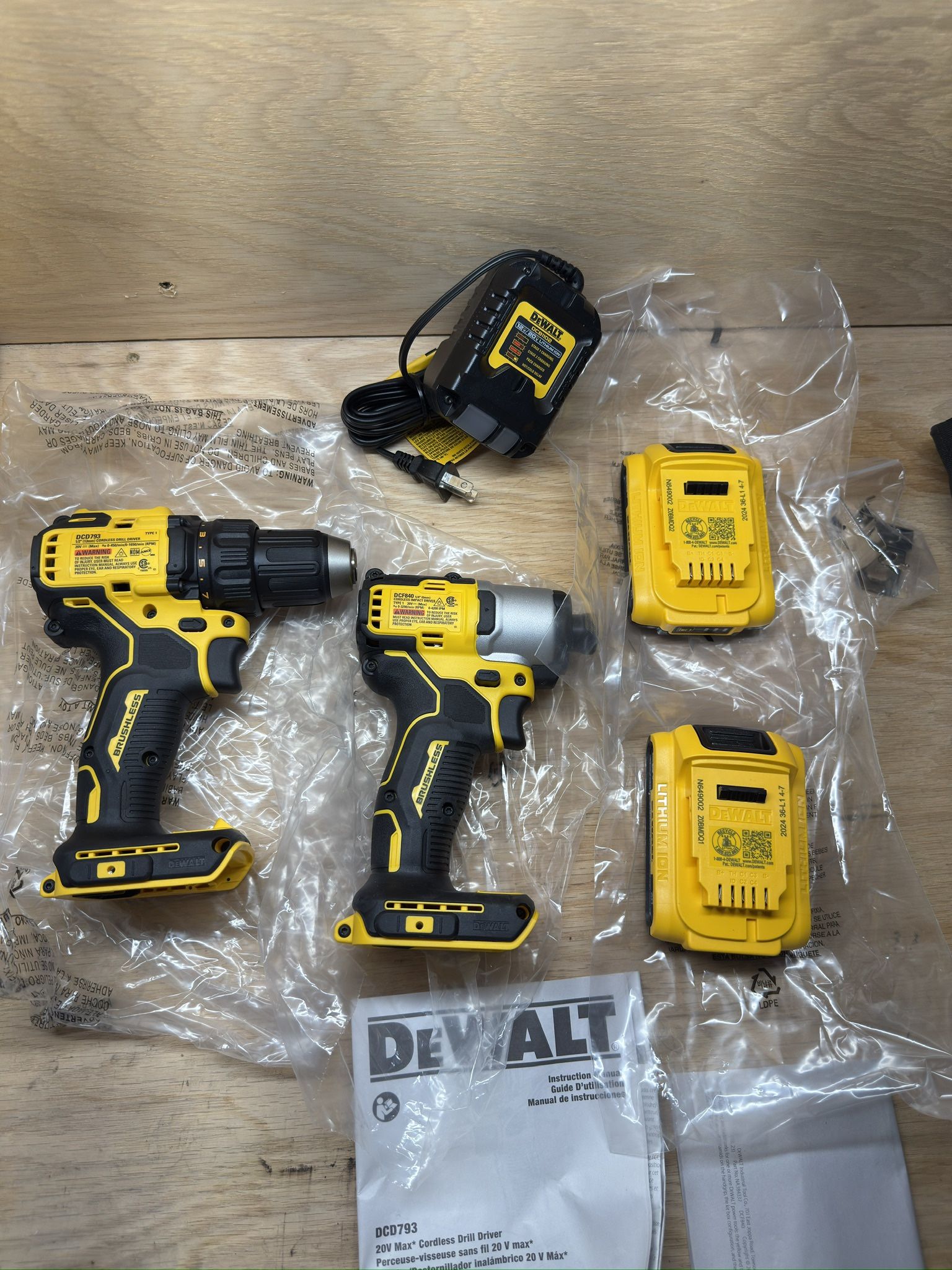 DEWALT 20V MAX 2-Tool Brushless Power Tool Combo Kit with Soft Case (2-Batteries and Charger Included)