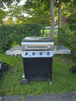 Charbroil BBQ Grill with Cover