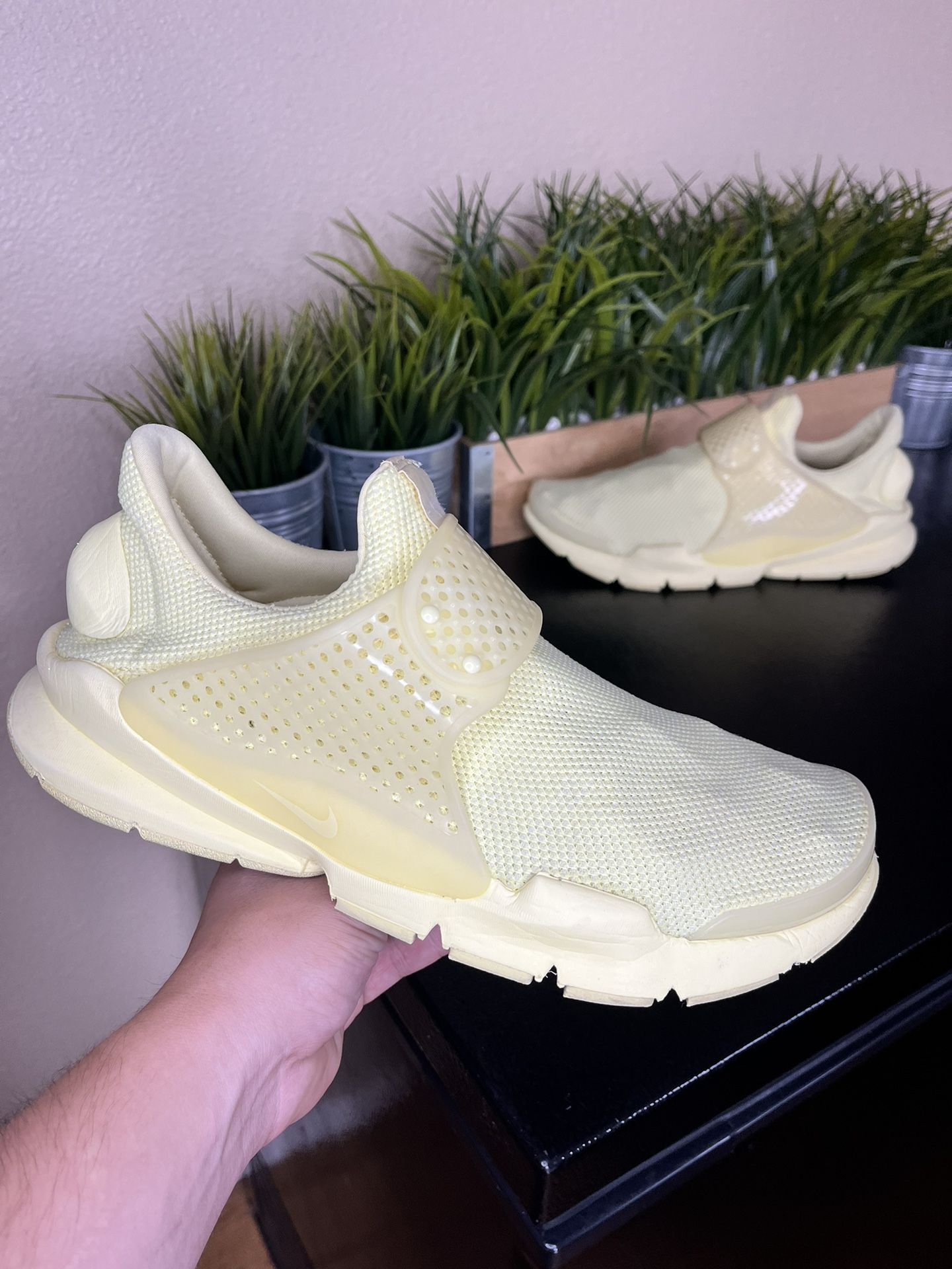 Nike Sock Dart Breathe Lemon Yellow 909551 700 Men's Size 11 Slip