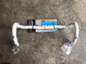 PRO PLT white compact handle bar. 42cm