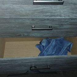 6 draw dresser