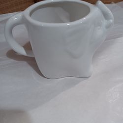 Earthware Elephant Shape Mug