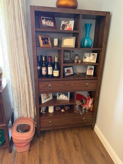 Book Shelf