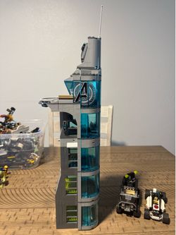 Lego Avengers Tower
