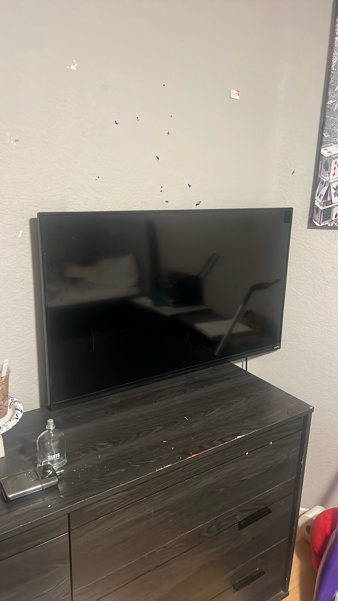 Tv That I Don’t Use A Little Damage