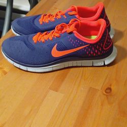 Excellent Condition NIKE Free 4.0 (2012) Men's Size 8/Women's 9