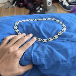 Newish Silver diamond chain