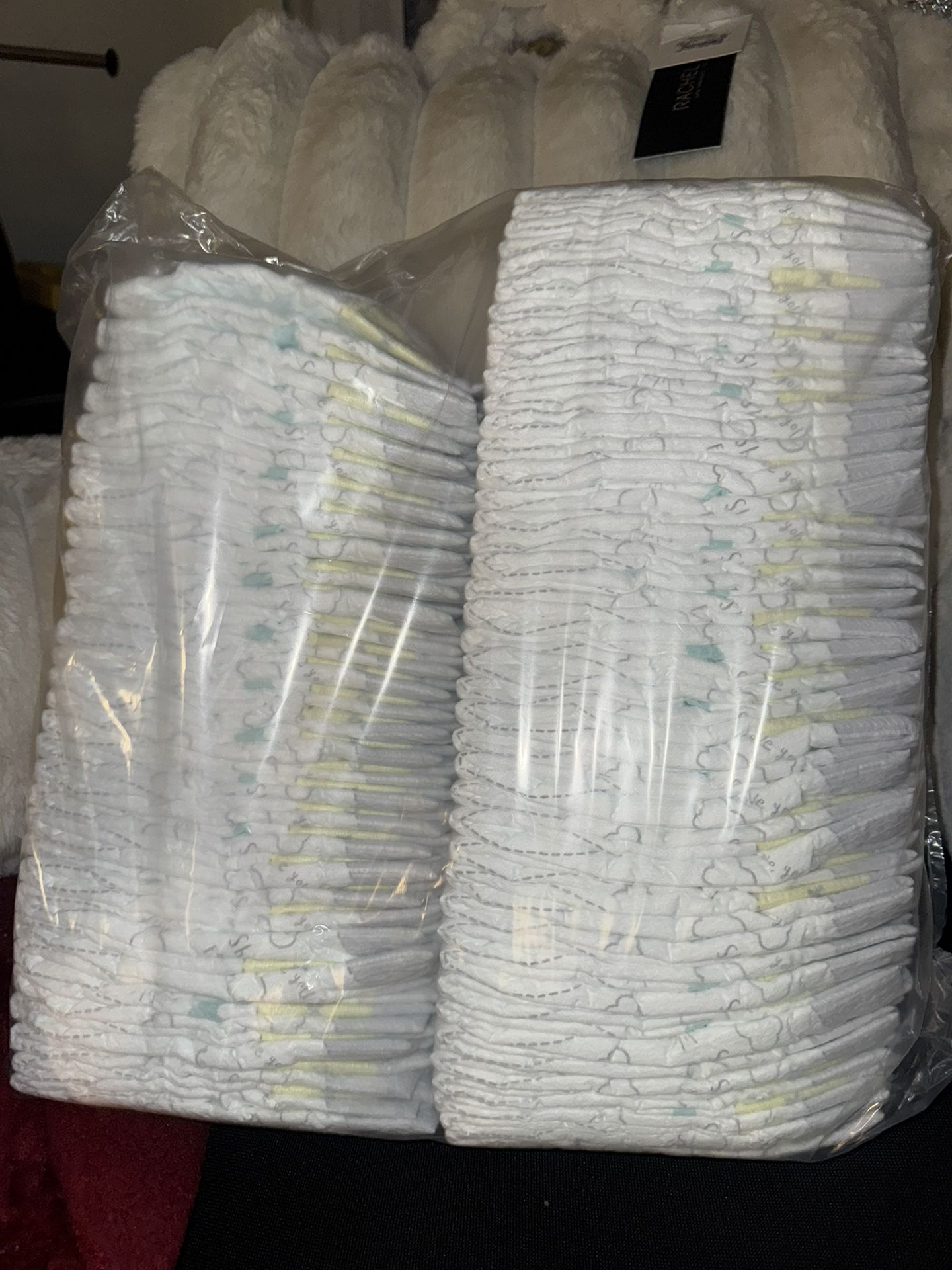 Size 1 Diapers , Newborn Clothes N More
