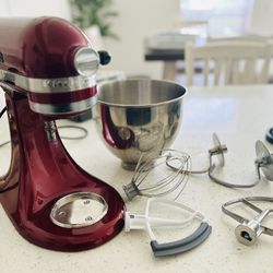 KitchenAid Artisan Mixer (Model KSM150) – Metallic Red – Excellent Condition