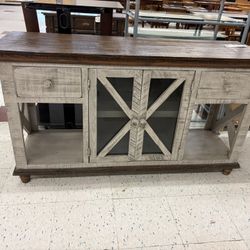 Rustic Farmhouse Entryway Table