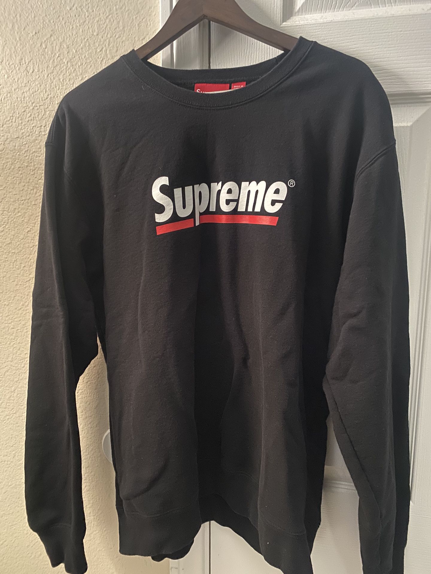 Supreme crewneck