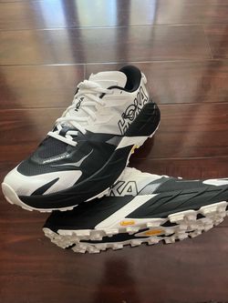 Hoka Speedgoat 7