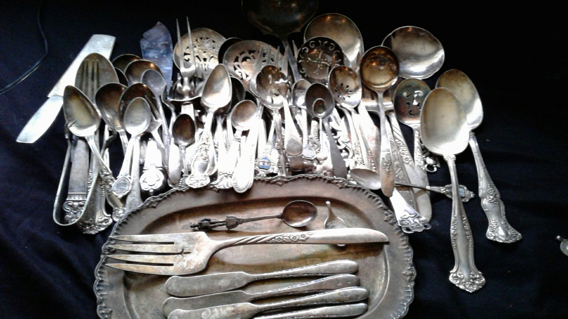 Vintage name brand mix & match silver plate silverware