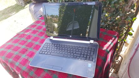 16" hp laptop-i5(4200cpu)2.6ghz,8gigs, 750hd,webcam,hdmi,usb 3.0,fullsize keyboard