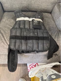 WEIGHT VEST (40 LBS+)