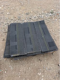 17 bundles of black shingles