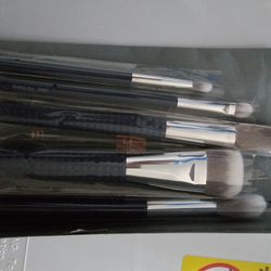 Make Up Brushes 