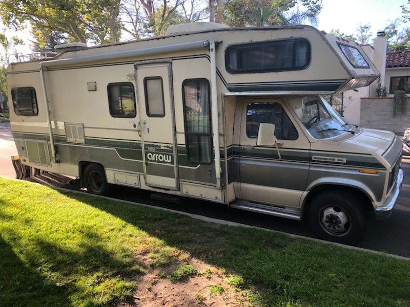 1988 ford tioga RV class c for Sale in Las Vegas, NV OfferUp