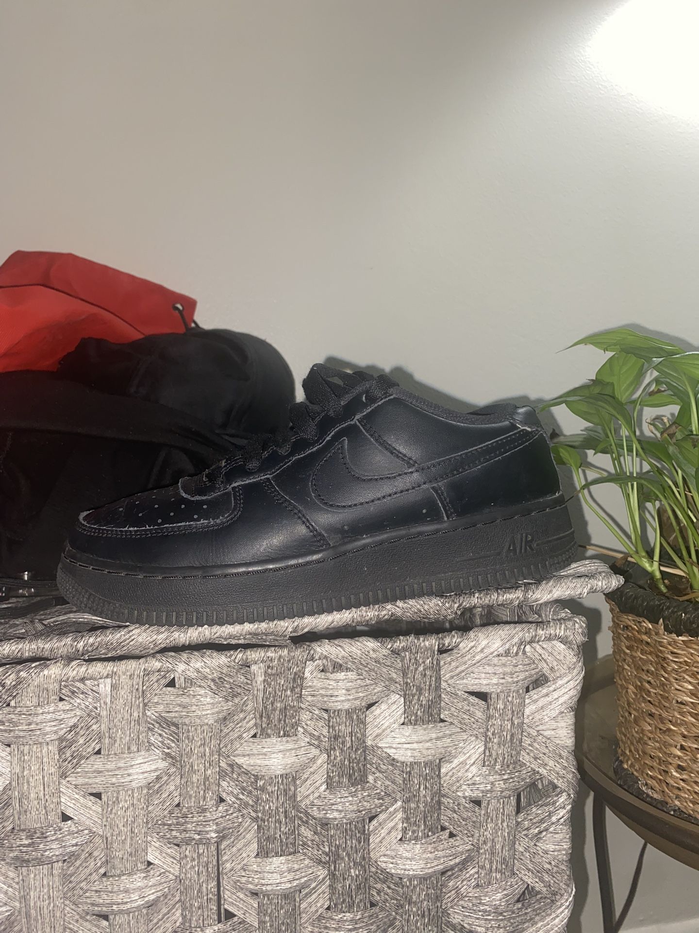 Black Af1s Sz 4.5