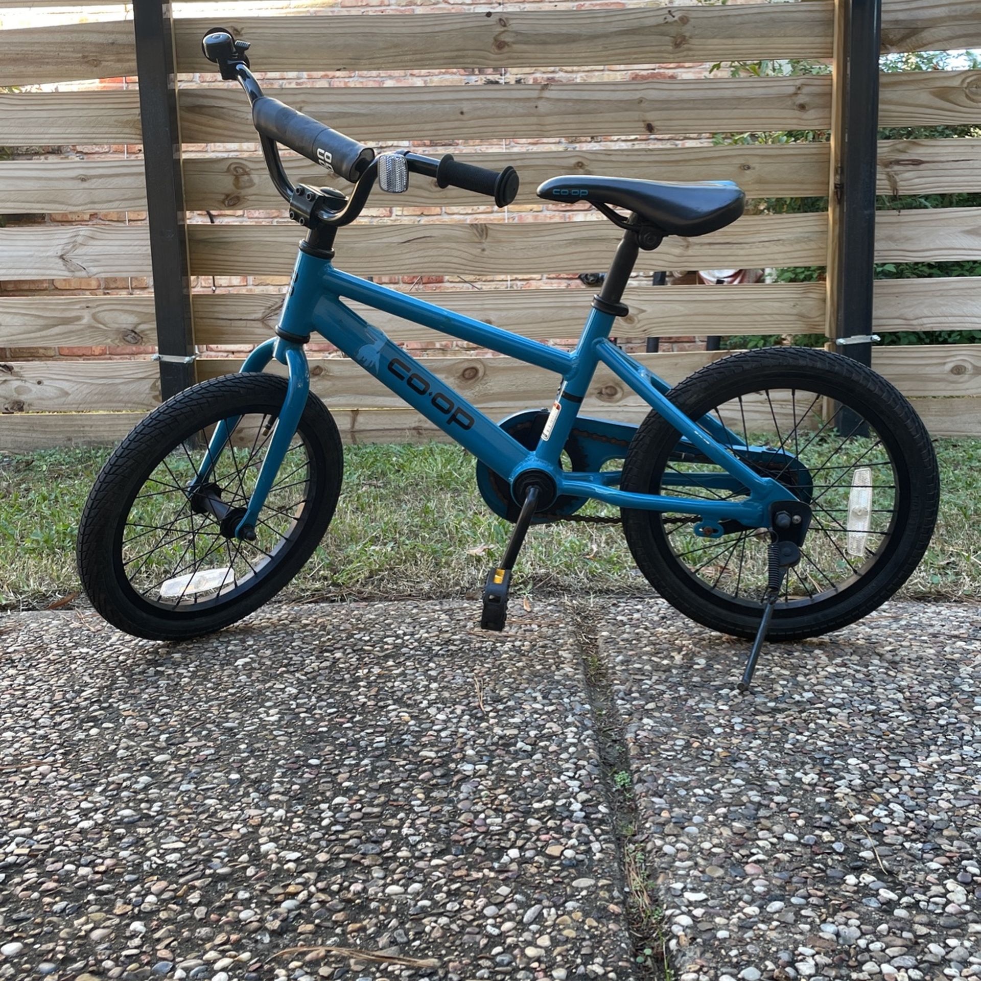 Co Op REI REV 16 Kids Bike in Perfect Condition
