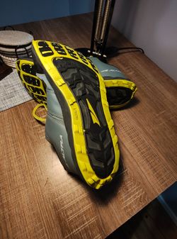 Altra Superior Size 10