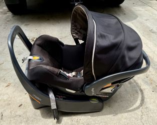 Chicco KeyFit35 infant car seat great condition NOT EXPIRED