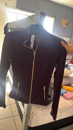 Lulu lemon define size 2
