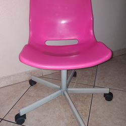 Ikea Desk Chair On Wheels Pink Seat On Grey Metal Frame/Legs & Black Wheels $10 Pickup Poinciana Kissimmee 34758