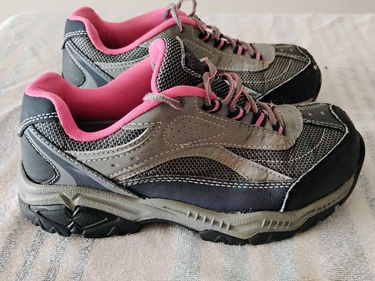 Women's steel toe work shoes - 7.5