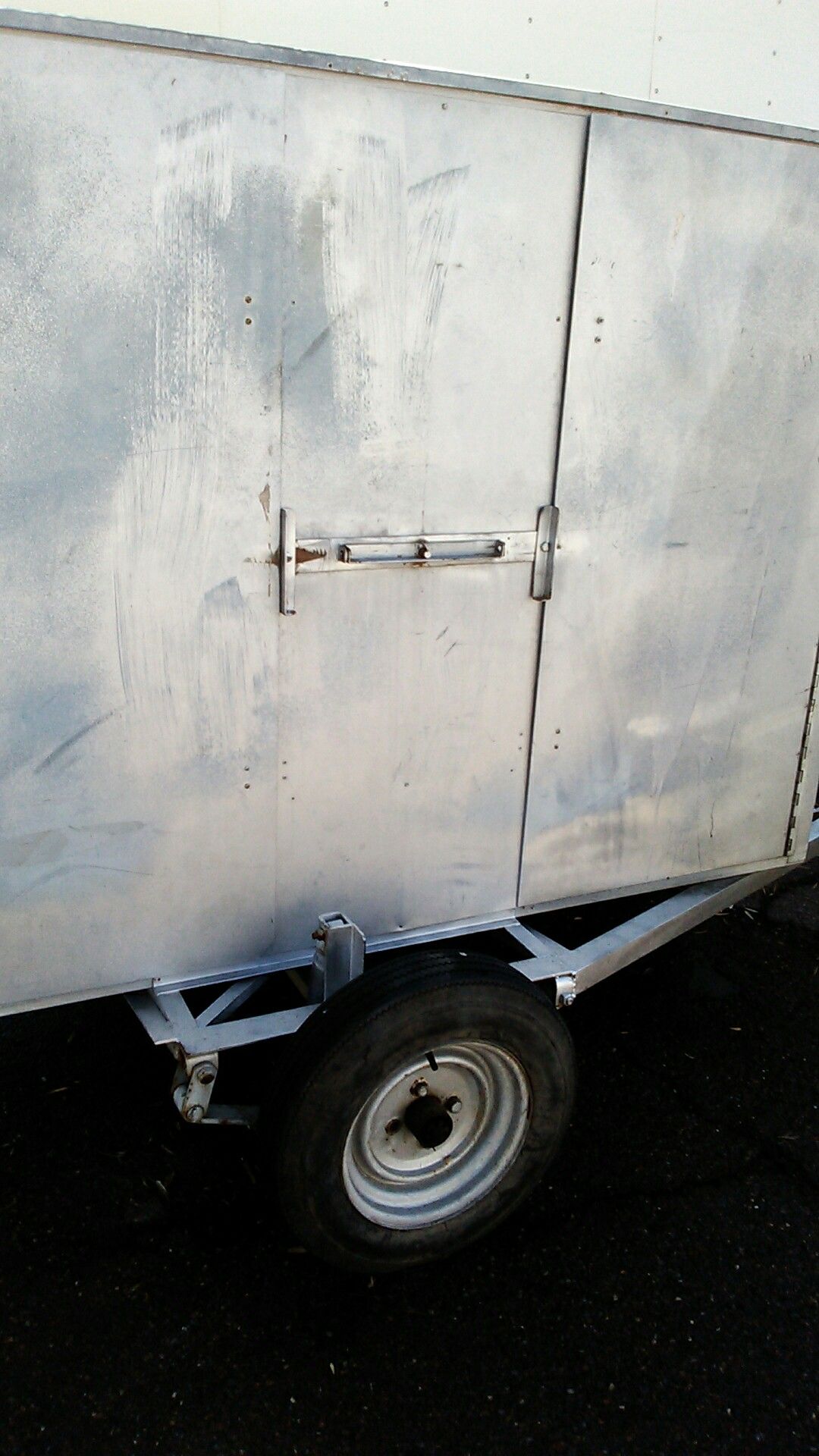 Utility box trailer