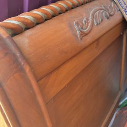 King Size Sleigh Bed 