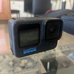 Go Pro 12 With Accessories 