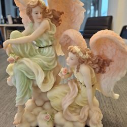 Angels Sisters Statue Roman Collection
