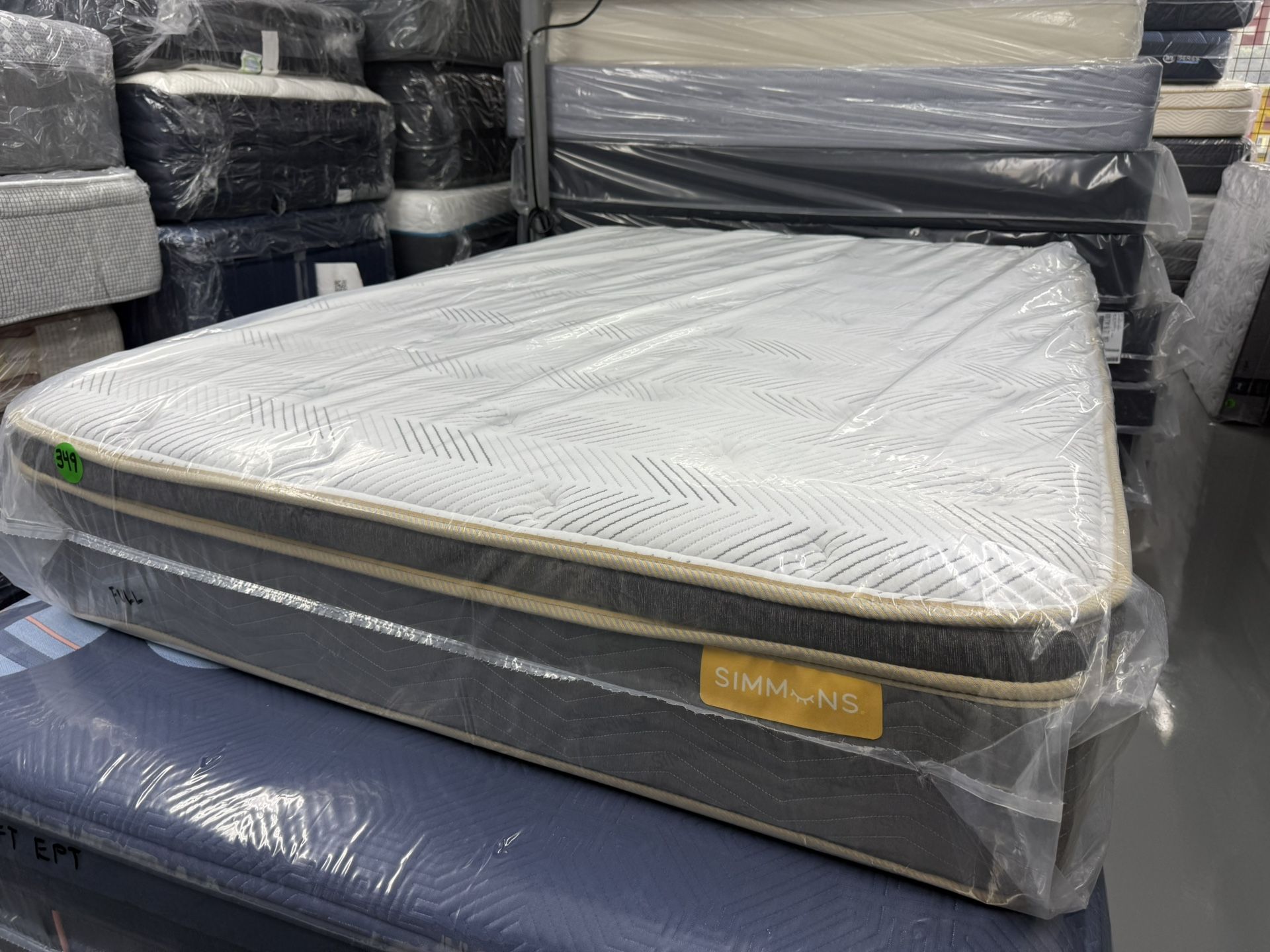 FULL SIZE SIMMONS EUROTOP MATTRESS