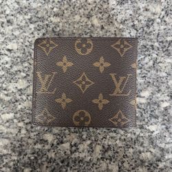 Brand New LV Wallet 