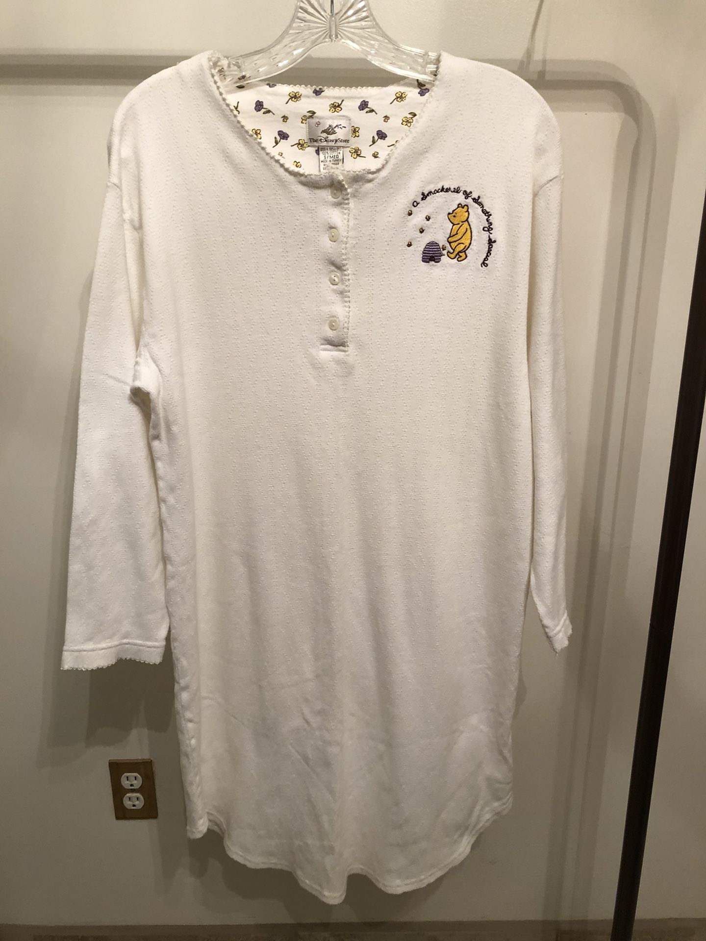 Disney nightgown/sleep shirt