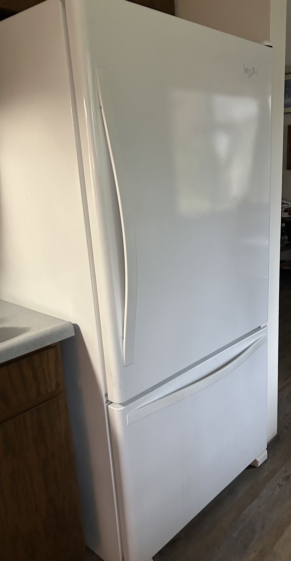 Whirlpool Refrigerator 