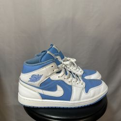Jordan 1 Mid University Blue Size 11.5