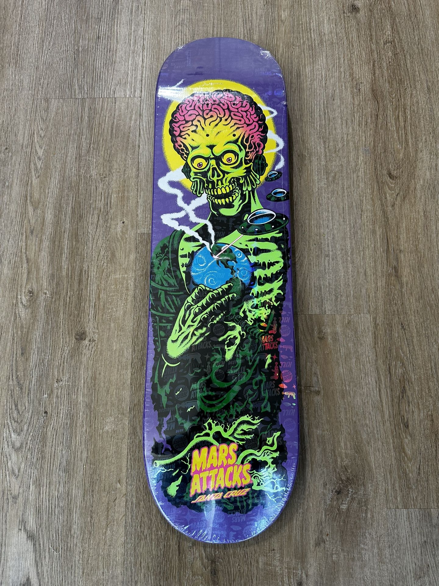 Santa Cruz Mars Attacks Deck