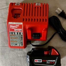 Milwaukee M18 Combo Charger And XC 5.0 Battery