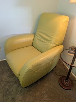 Italsofa Genuine Leather Recliner — Citron/Chartreuse — $275 OBO