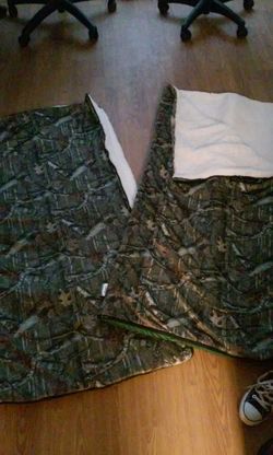 2 mossy oak child sleeping bags