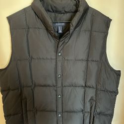Men’s Lands End Puffer Vest (large)