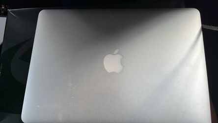 Mac book air like new ready to setup